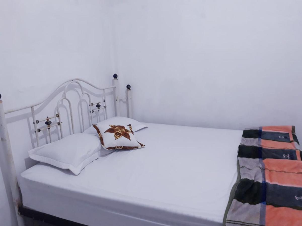 Bumimi Homestay Painan Exterior photo