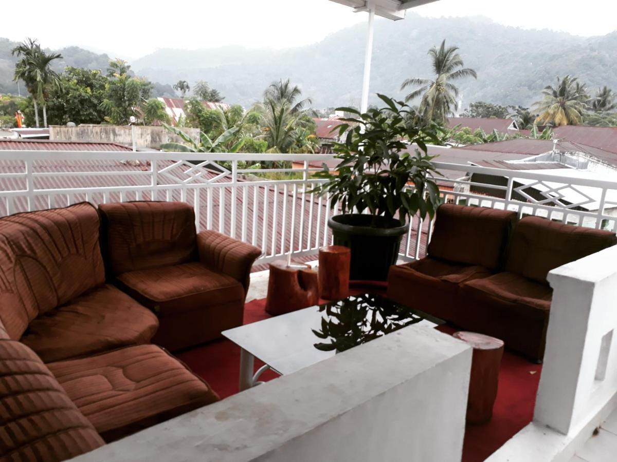 Bumimi Homestay Painan Exterior photo