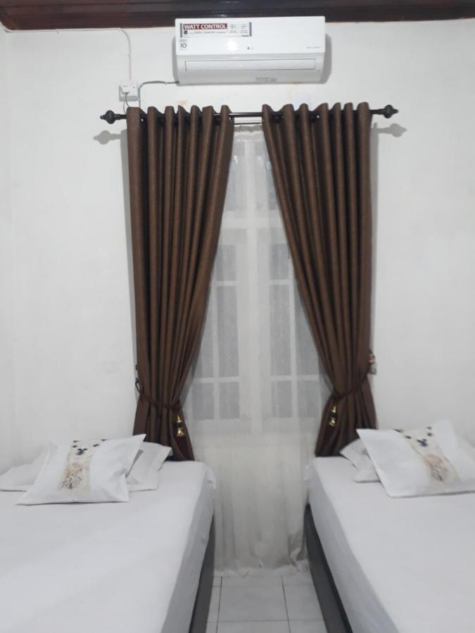Bumimi Homestay Painan Exterior photo